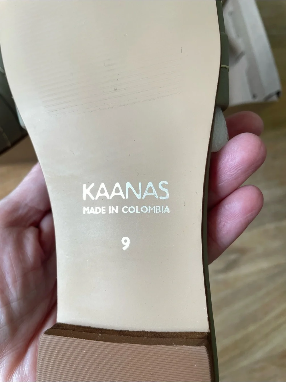 NEW Anthropologie Kaanas Maya Chunky Band Sandal Size 9 in Clay Leather